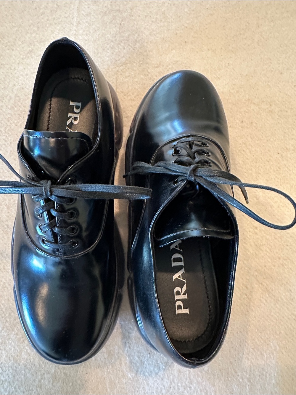 Prada Women’s Black Leather Airsole Oxford w/Transparent Platform Sole SZ 36 - Picture 3 of 9